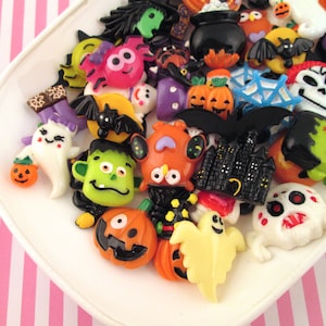 Halloween Cabochons Flat Backed Resin Grab Bag Mix, Assorted Flatbacked Acrylic Plastic Spooky Cabs