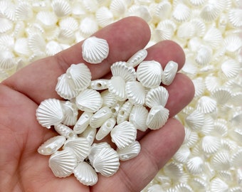 35 White Pearl Acrylic Seashell Beads Beach Themed Beads, J140