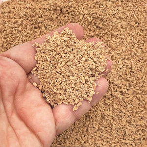 Fake Bake Crushed Graham Cracker Sprinkle Crumbs, Faux NON EDIBLE Flake Shavings for Decoden Cakes, R37