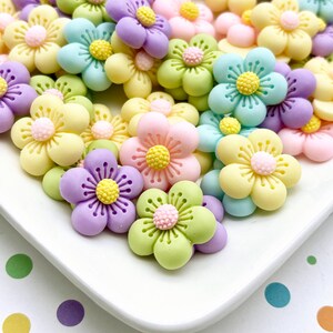 10 Pastell flache Rückseite Acryl Kunststoff Kirschblüten Cabochons, 22 mm flache Rückseite Harz Sakura Floral Cabs, 328b