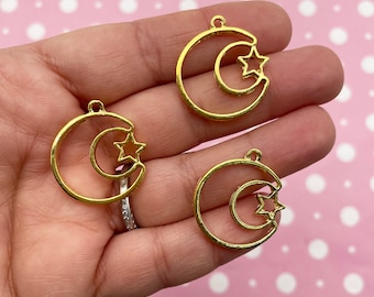 6 Vergoldete Mond-Stern-Charms, 26 mm offene Lünette Uv-Harzanhänger, Halbmond-Charms, Mondanhänger F120