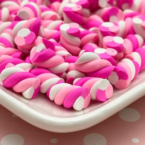 6 torsioni di marshmallow in pasta polimerica rosa e bianca, 247a
