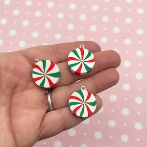 6 Fimo 20mm Red Green White Peppermint Starlight Mint Xmas Charms, Christmas Candy Pendants, Polymer Clay Fake Bake X-mas Cabochons, 288b