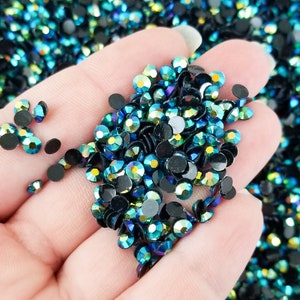 4 mm olievlek groen zwart, 4 mm ronde platte achterkant AB-harsgeleisteentjes, platte acryl plastic gefacetteerde cabochons, kies je hoeveelheid