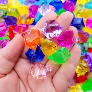 50g GRANDES pedaços de pedras preciosas acrílicas transparentes arco-íris de 25 mm ou 1 polegada, pedras preciosas de resina, diamantes de plástico falso, mais de 20 peças CHK 3