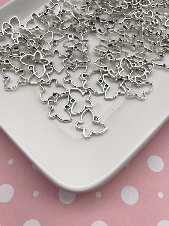 シルバーメッキのバタフライチャーム6個、18mmオープンベゼルの