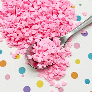 Chispas de arcilla polimérica rosa con forma de corazón, chispas falsas para San Valentín, confeti falso para esparcir en la mesa con Fimo, relleno para vaso agitador S150