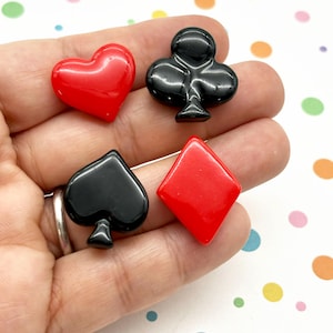 8 Cabochões de cartas de pôquer de resina com fundo plano, coração, clube, espada, diamante, plástico de fundo plano, Alice no País das Maravilhas, 1103