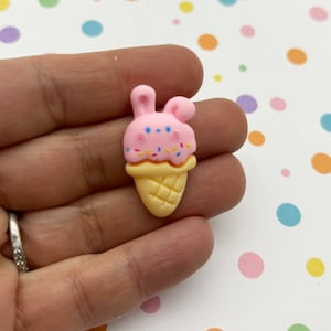 6 Rosa Cabochons mit flacher Rückseite Häschen Kaninchen Eistüte Ostern Valentinstag Liebe Cabochons, Eiscreme mit flacher Rückseite Acryl Kunststoff Kawaii Cabochons 524b