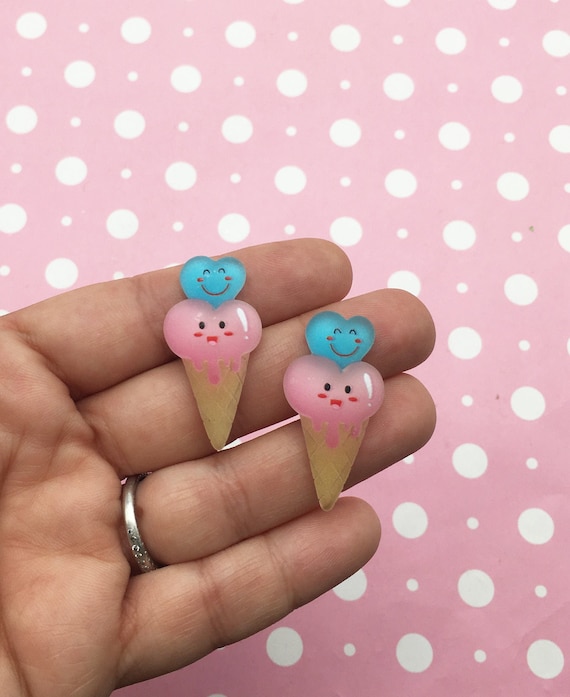 cabochon di gelato in resina con retro piatto di zucchero filato