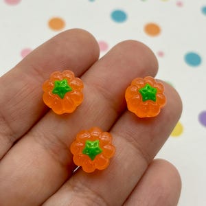 12 Orange Fall Harvest  Flatbacked Resin Pumpkin Cabochons, Flat Backed Acrylic Plastic Cute Halloween Thanksgiving Cabs, L425