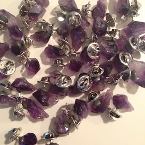 Amethyst single posted pin