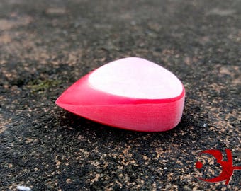 The Protagonist Plectrum - An ergonomic plectrum for arthritis sufferers.