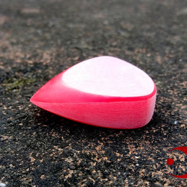 The Protagonist Plectrum - An ergonomic plectrum for arthritis sufferers.