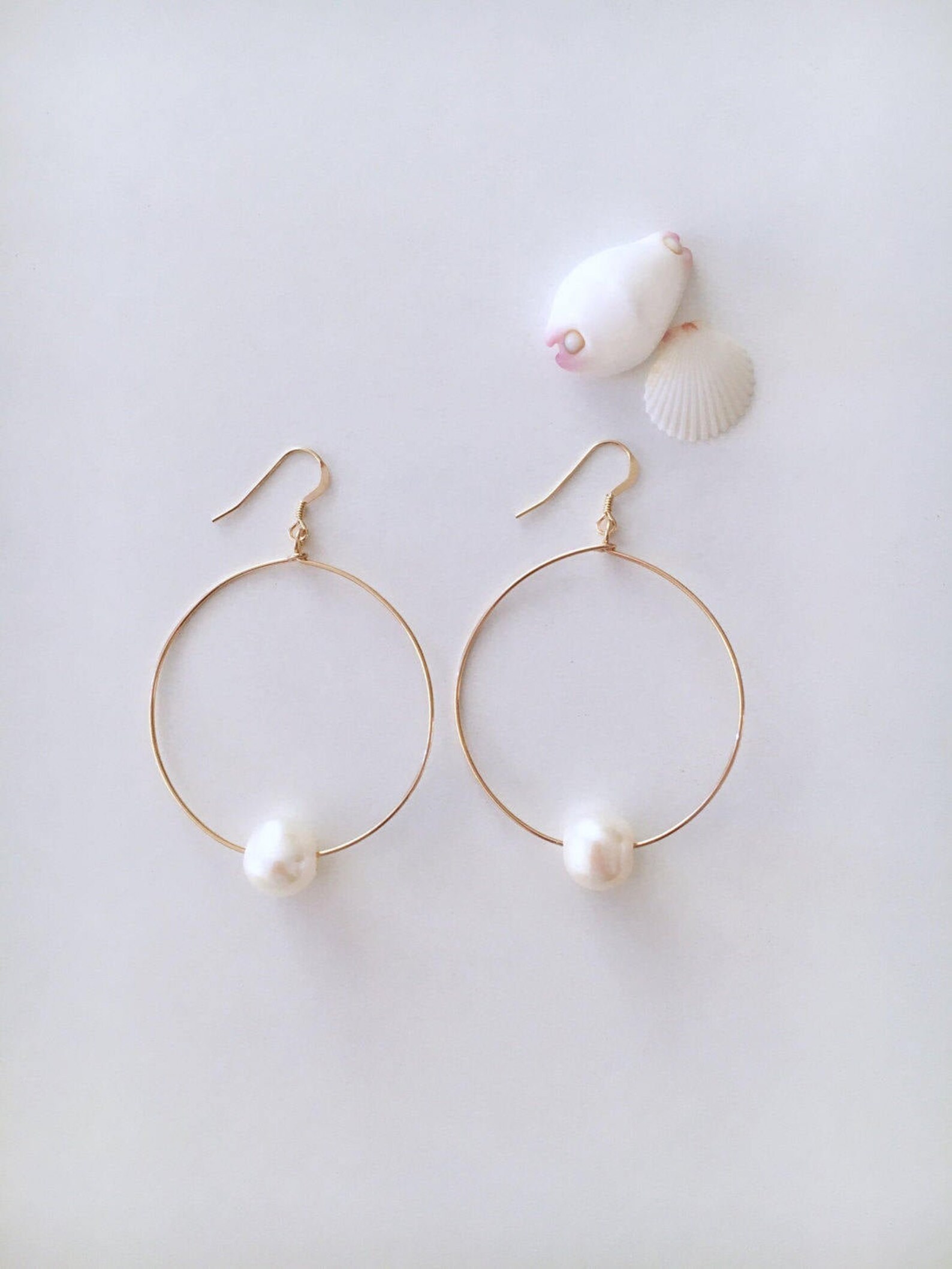 Floating Pearl Hoop Earrings L White Pearl 14K Gold Etsy