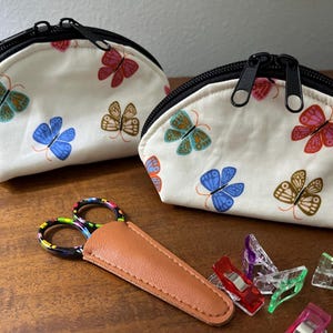 Butterfly Clamshell Pouch: Small Zipper Dumpling Bag