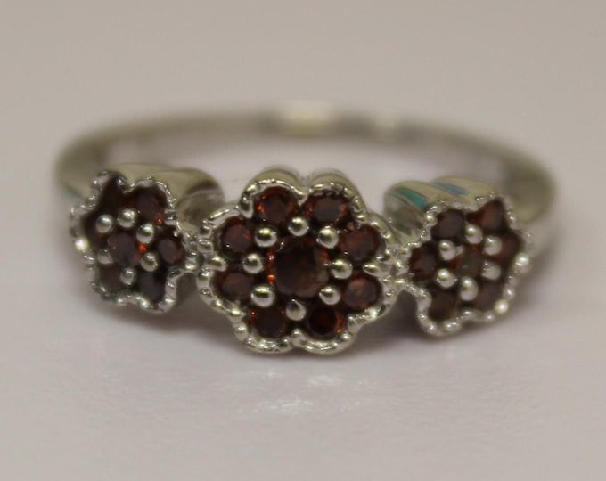 1980's Vintage Flower Garnet Ring 10K Solid Gold Flower Garnet Ring 3.3 Grams Size 7 Garnet Engagement Ring Vintage White Gold Ring Garnet