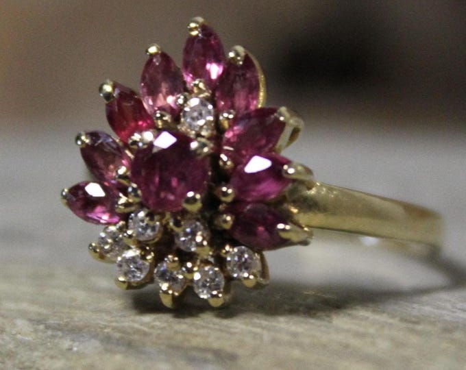 1980s Vintage 10k Solid Gold Pink Topaz & Diamond Ring 3.6 Grams Size 7.5 Solid 10K Gold Diamond Pink Topaz Rings Vintage Diamond Topaz Ring