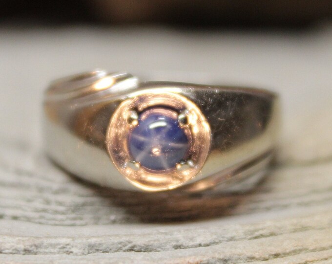 1970's Vintage Blue Star Sapphire Ring 10K Solid Gold Ring 2.9 Grams Size 7 Vintage White gold Blue Star Sapphire Ring Blue Star Sapphire