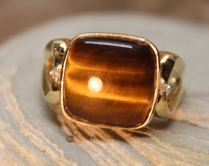 1990's Vintage Mans Tigers Eye & Diamond Ring 4.3 Grams Size 7 Solid Gold Man Ring Vintage Mens 10k Gold Diamond Ring Mans Vintage Ring