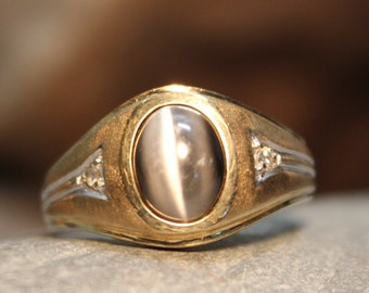 1980's Vintage Mans Cats Eye & Diamond Ring 4.7 Grams Size 10 Solid 10K Gold Man Ring Vintage Mans Gold Diamond Ring Man Vintage Gold Ring