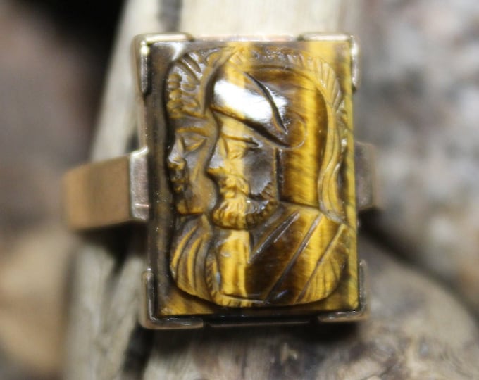 1950's Vintage  Mans 10K Ring Solid Gold Ring Roman Soldier Ring 5.5 Grams Size 9.5 Ring Vintage Yellow Gold Man Ring Man Vintage Gold  Ring