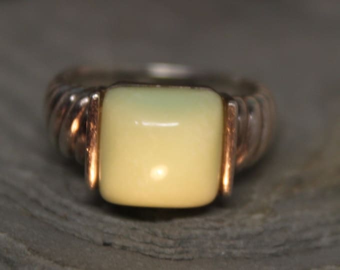 1980s Vintage Sterling Silver Ring Natural Jade Solid Silver Ring 5.4 Grams Size 6 Sterling 925 Silver Vintage Ring Vintage Unisex Jade Ring