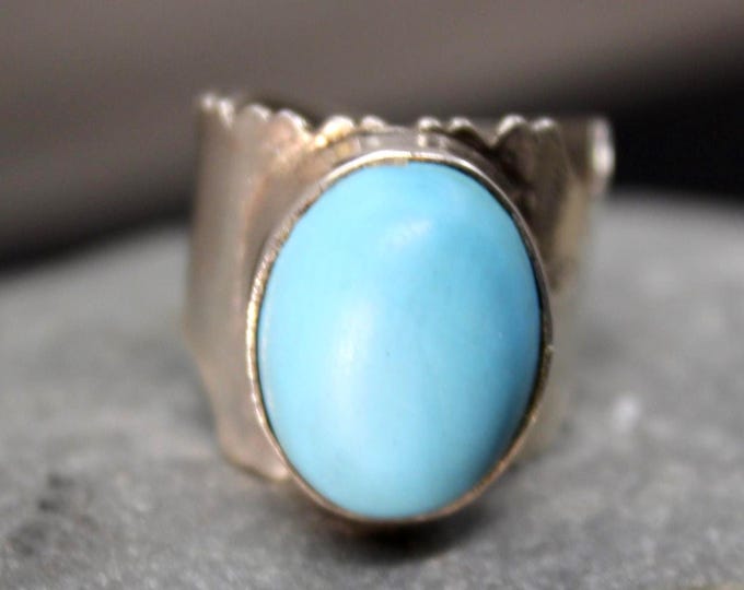 1970s Vintage Sterling Silver Ring Large Sleeping Beauty Turquoise Ring 8.4 Grams Size 6.5 Sterling Silver Artisan Handmade Rustic Ring 925
