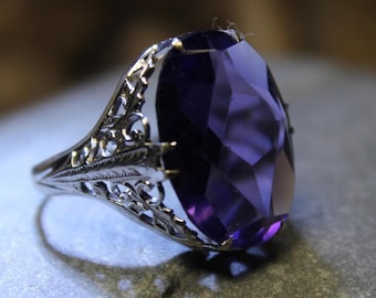 1960s Vintage 10k Solid Gold 10tcw Large Amythyst Ring 4.4 Grams Size 6.5 Solid Gold Purple Amethyst Ring Vintage 10K Solid Gold Ring