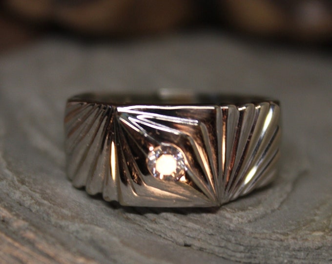 1980's Vintage  Mens 1/4tcw Diamond Ring 10K Solid White Gold Ring 6 Grams Size 10 Diamond Wedding Band Vintage White Gold Ring Diamond