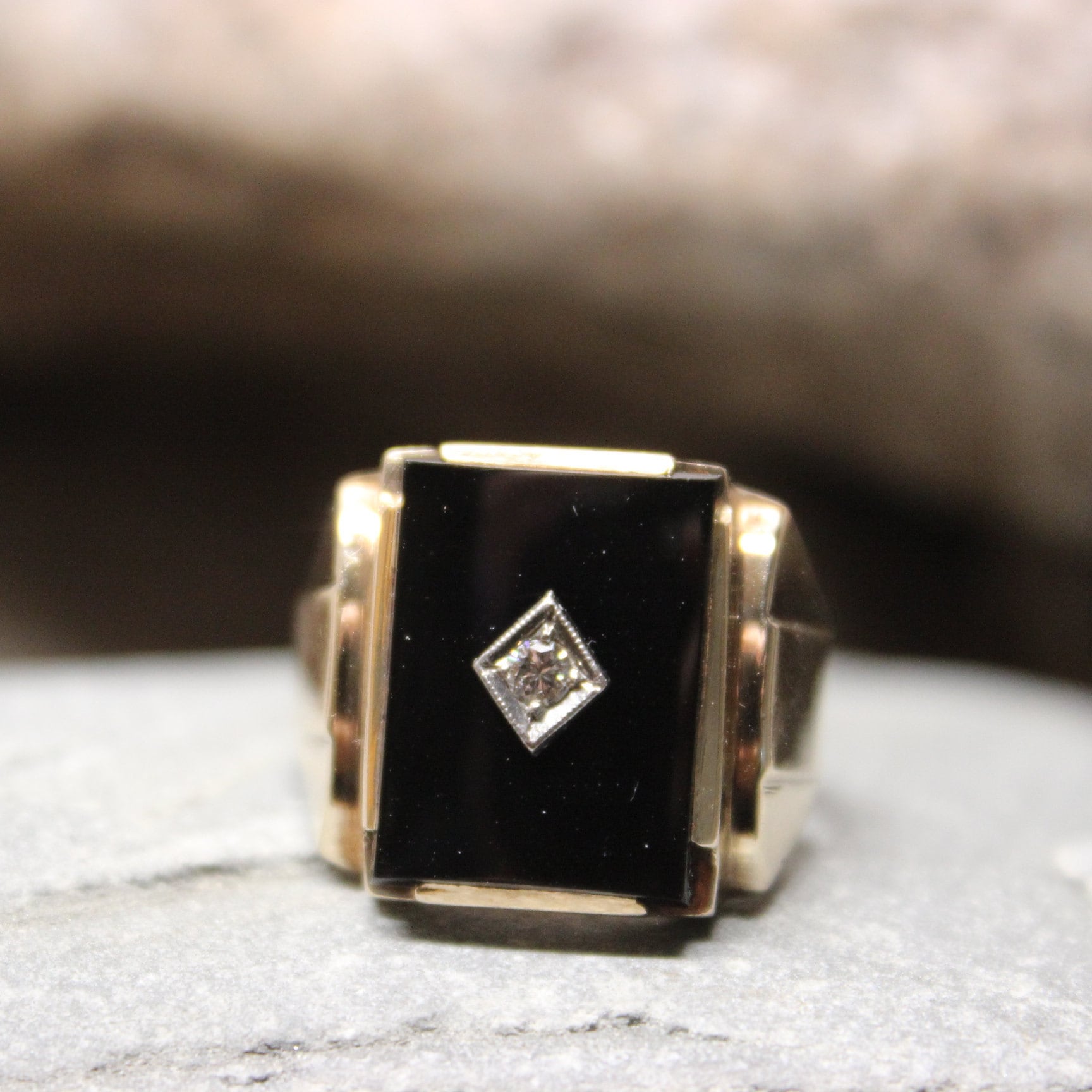 Mens black onyx ring with diamond in the deals middle