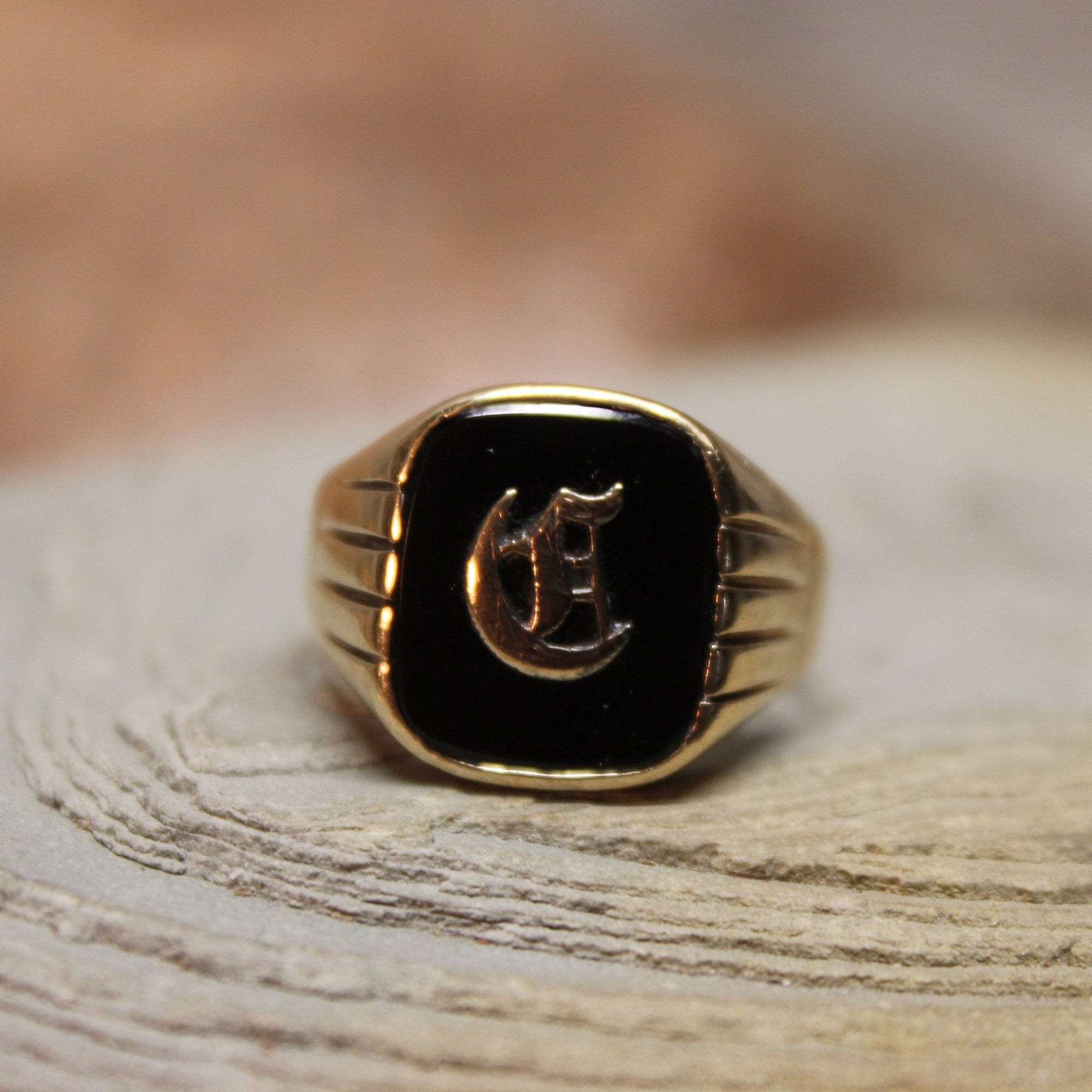 Gold Oval Shape Monogram Signet Ring, Engravable Mens & Womens Pinky Ring,  Handmade Designer : Amazon.co.uk: Handmade Products