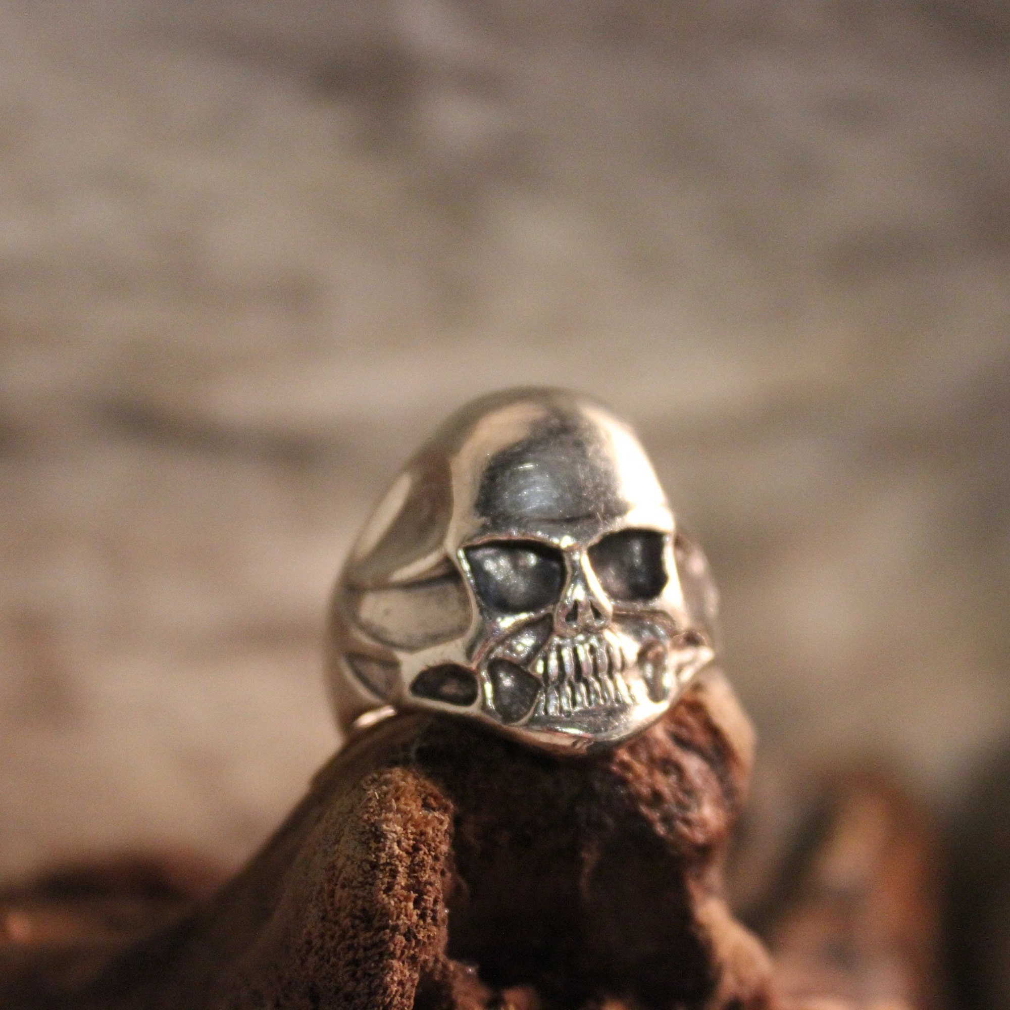 SIZE 10 Hallmark 925 Solid Sterling Silver SKULL New Bikers Men Ring R-254 SIZE 10 Hallmark 925 Solid Sterling Silver SKULL New Bikers Men Ring R-254