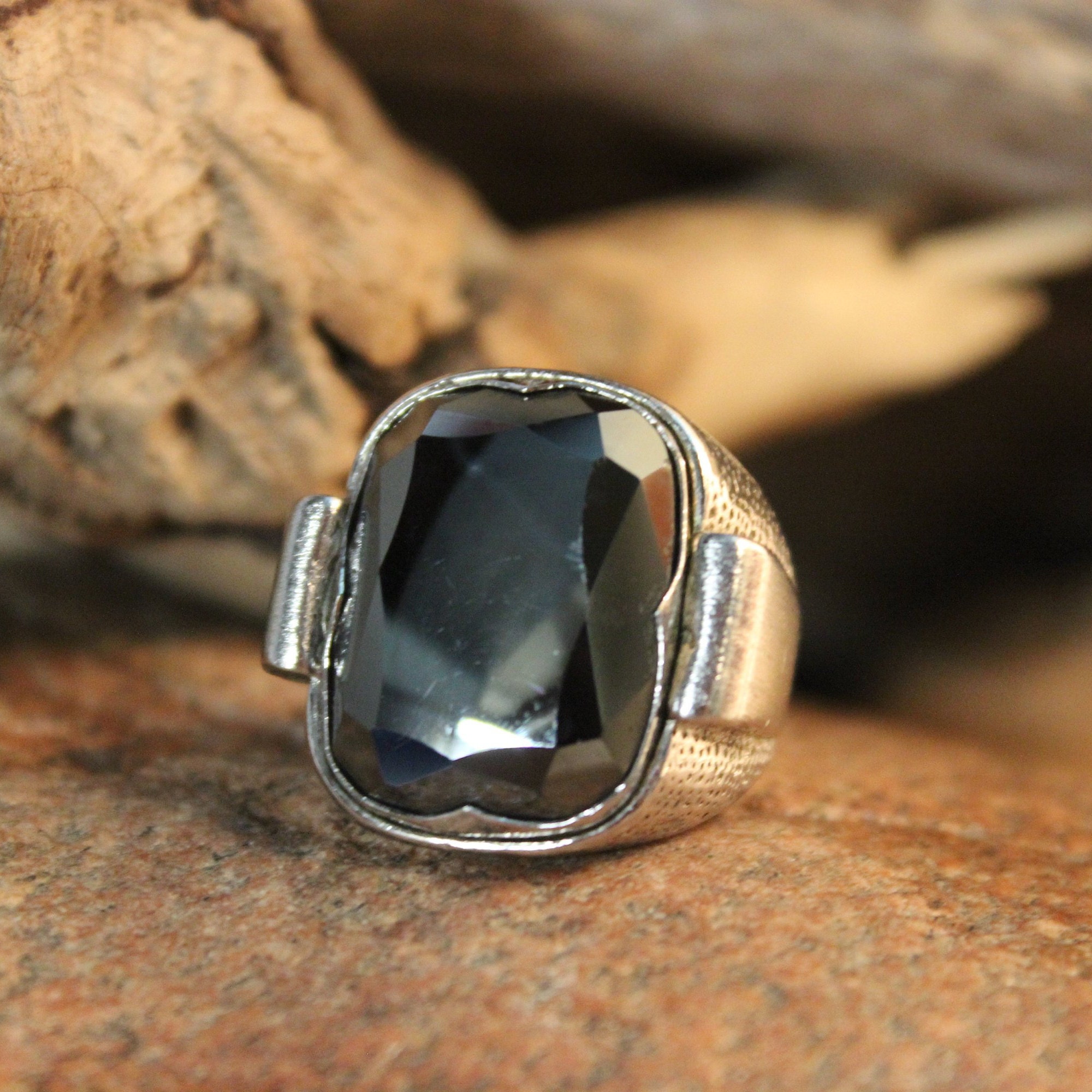 Mens Heavy Hematite Ring Navajo Native American Signed JP Sterling
