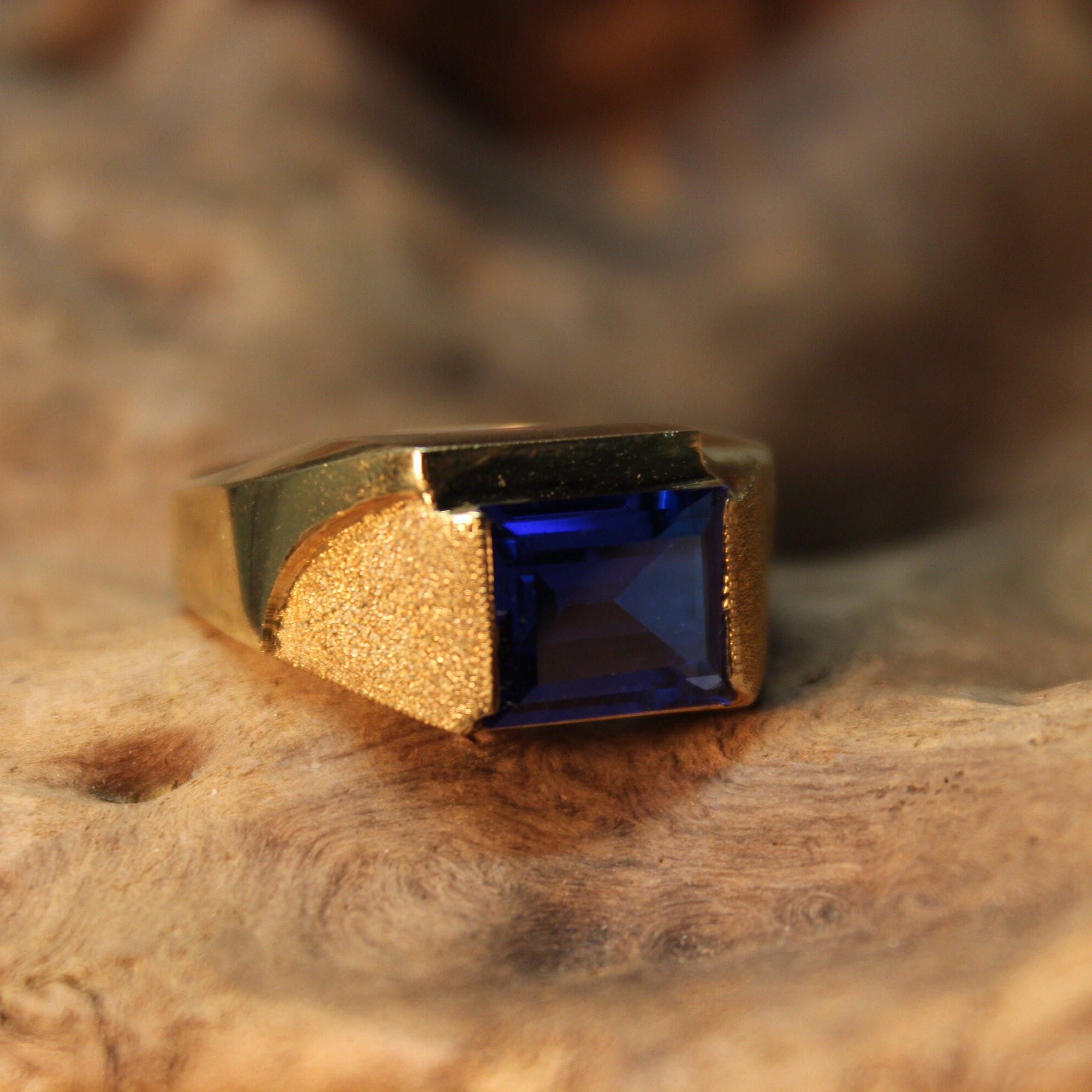 Men's Vintage Platinum, Diamond & Sapphire Ring | Cottone Auctions