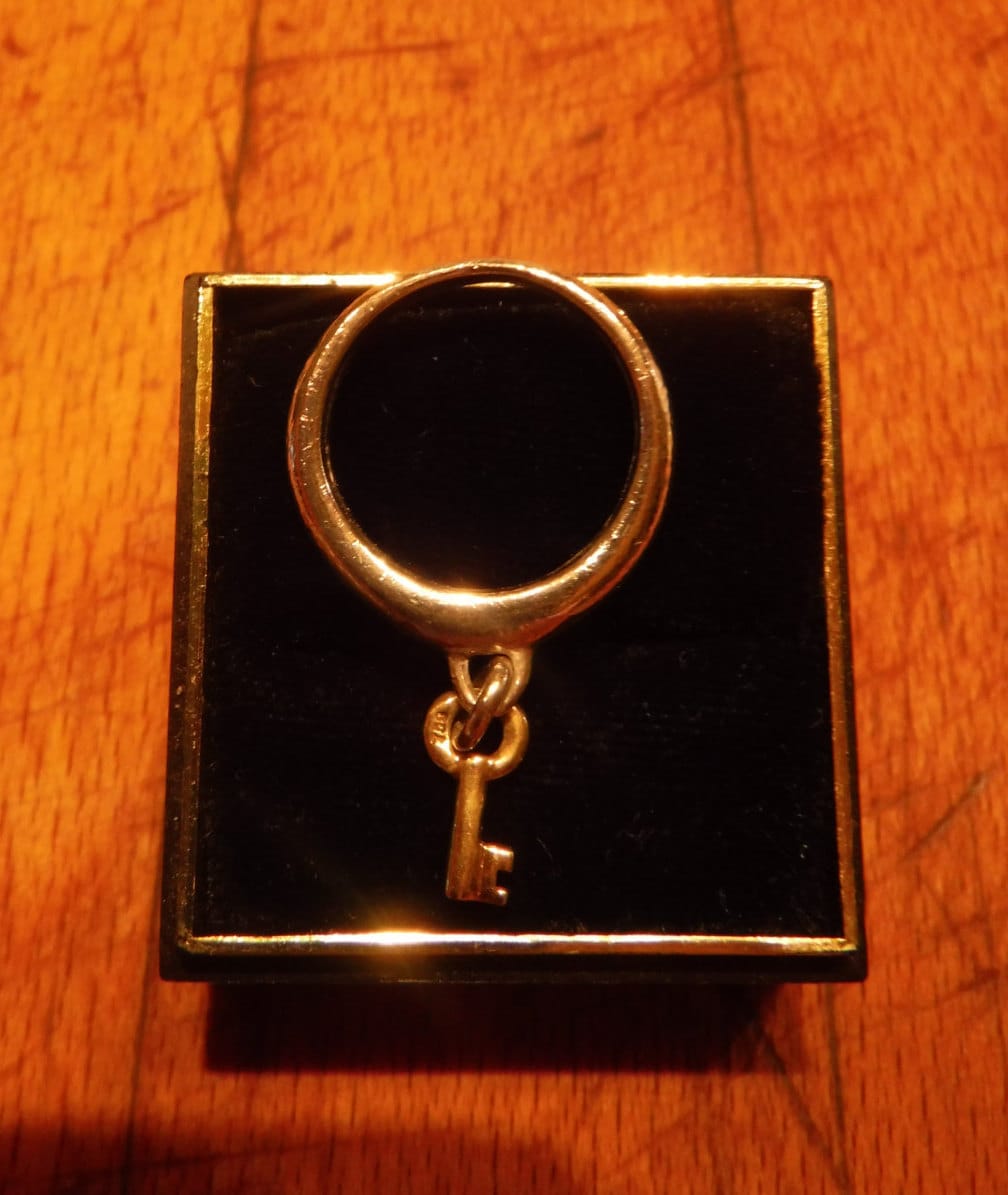 Authentic Tiffany & Co 925 Sterling Silver and 18K Gold Key Ring Size 5 ...