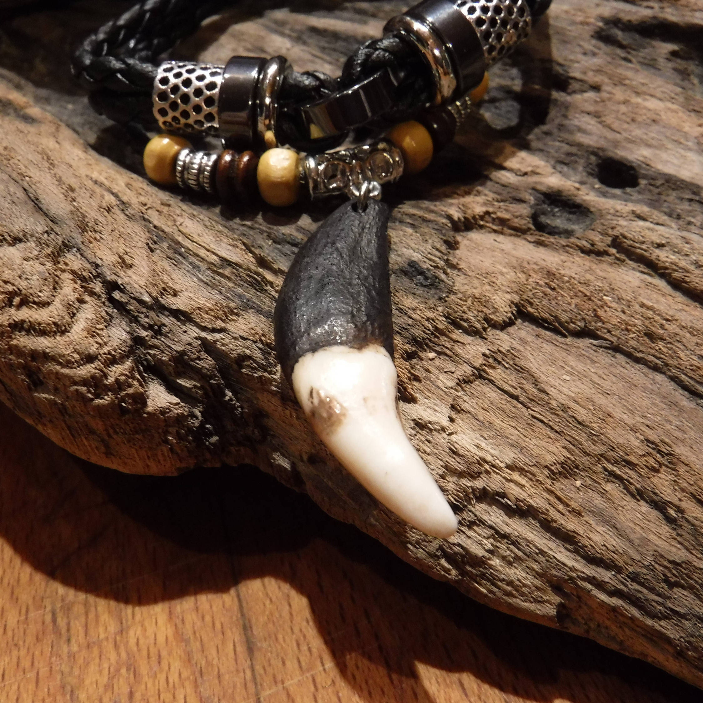 Wolf tooth deals bracelet