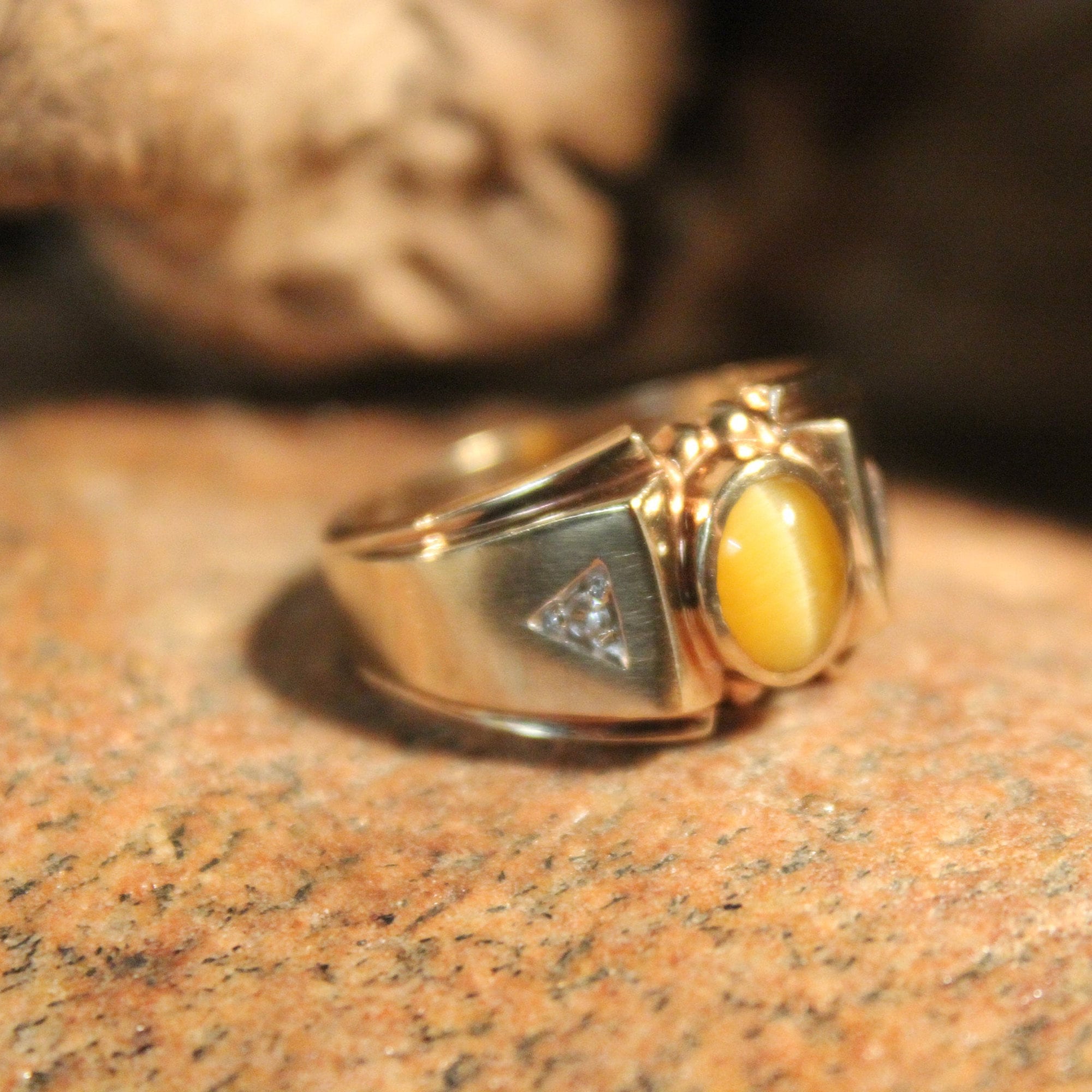 1960's Vintage Mens Tigers Eye & Diamond Ring 5.4 Grams Size 9.5 10K Solid Gold Mens Ring
