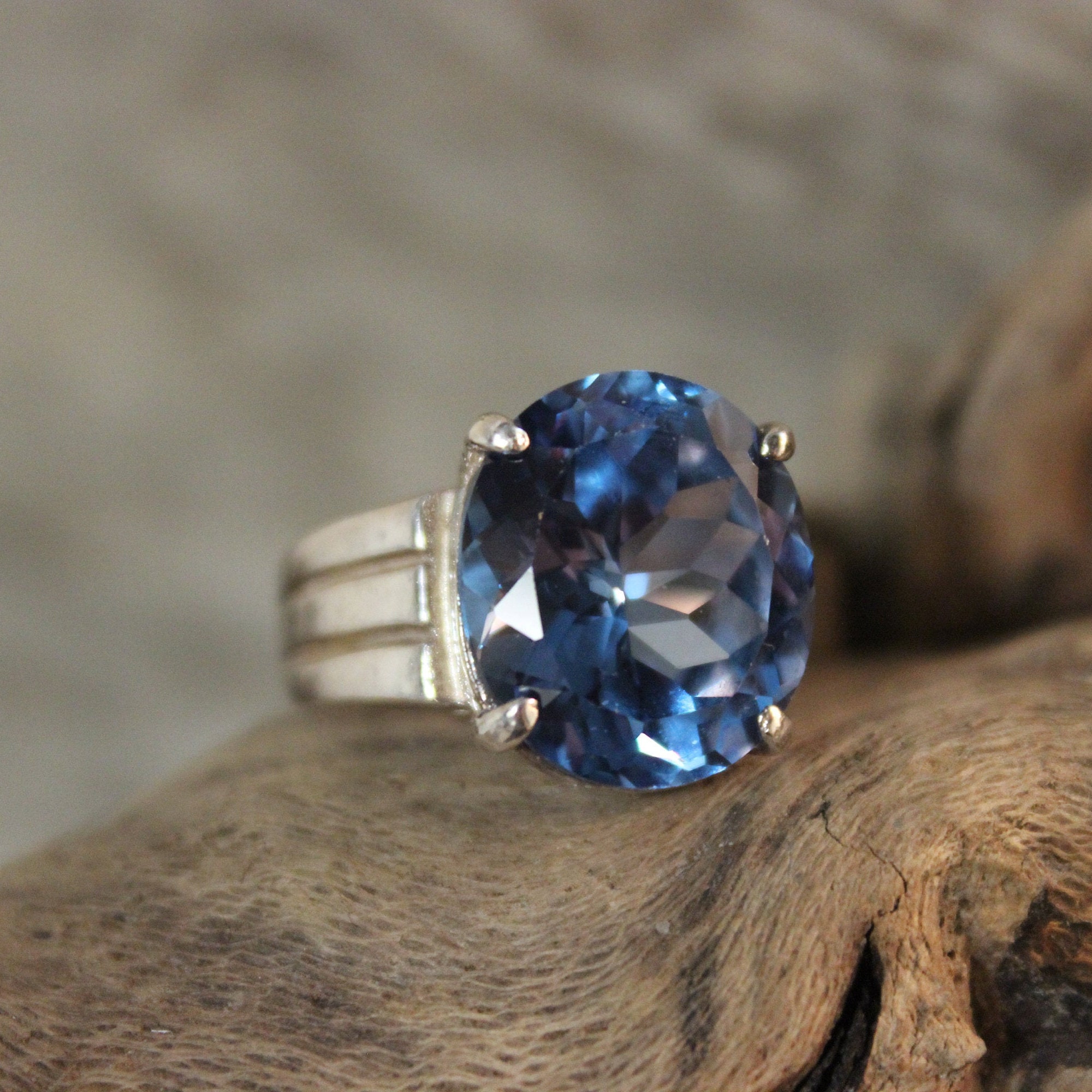 Vintage 10ctw London Blue Topaz Ring Large Size 7 Weight 11 Grams Ladies Vintage Blue Topaz Ring