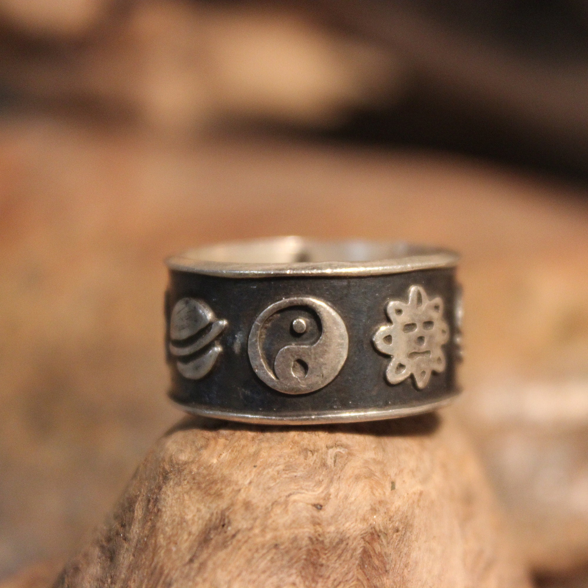 Sterling Mexico Man Ring Yin Yang Ring 8 Grams Size 9 Silver