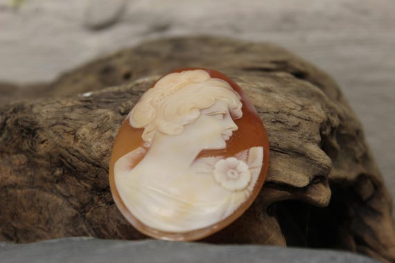 Victorian Cameo Shell 8.5 Grams Large Shell Cameo… - image 4