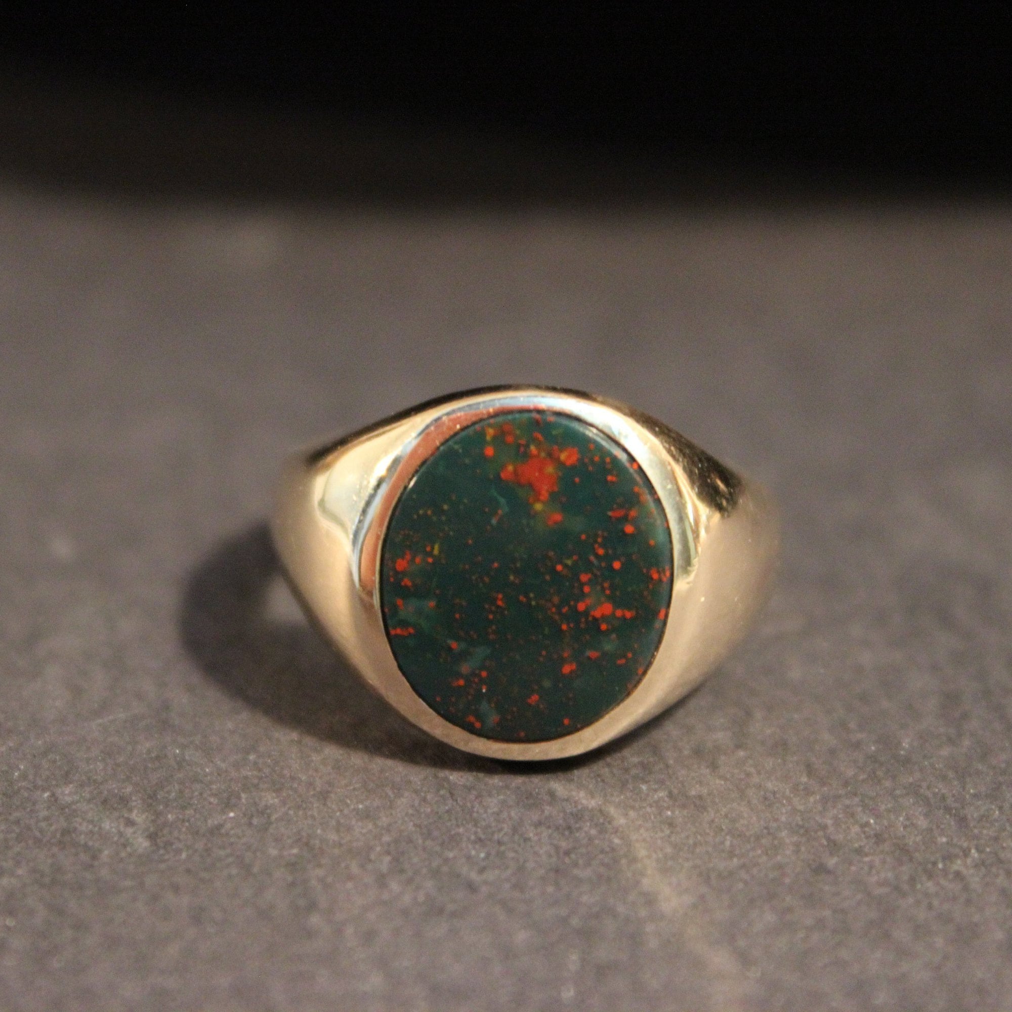 Mens gold bloodstone ring online