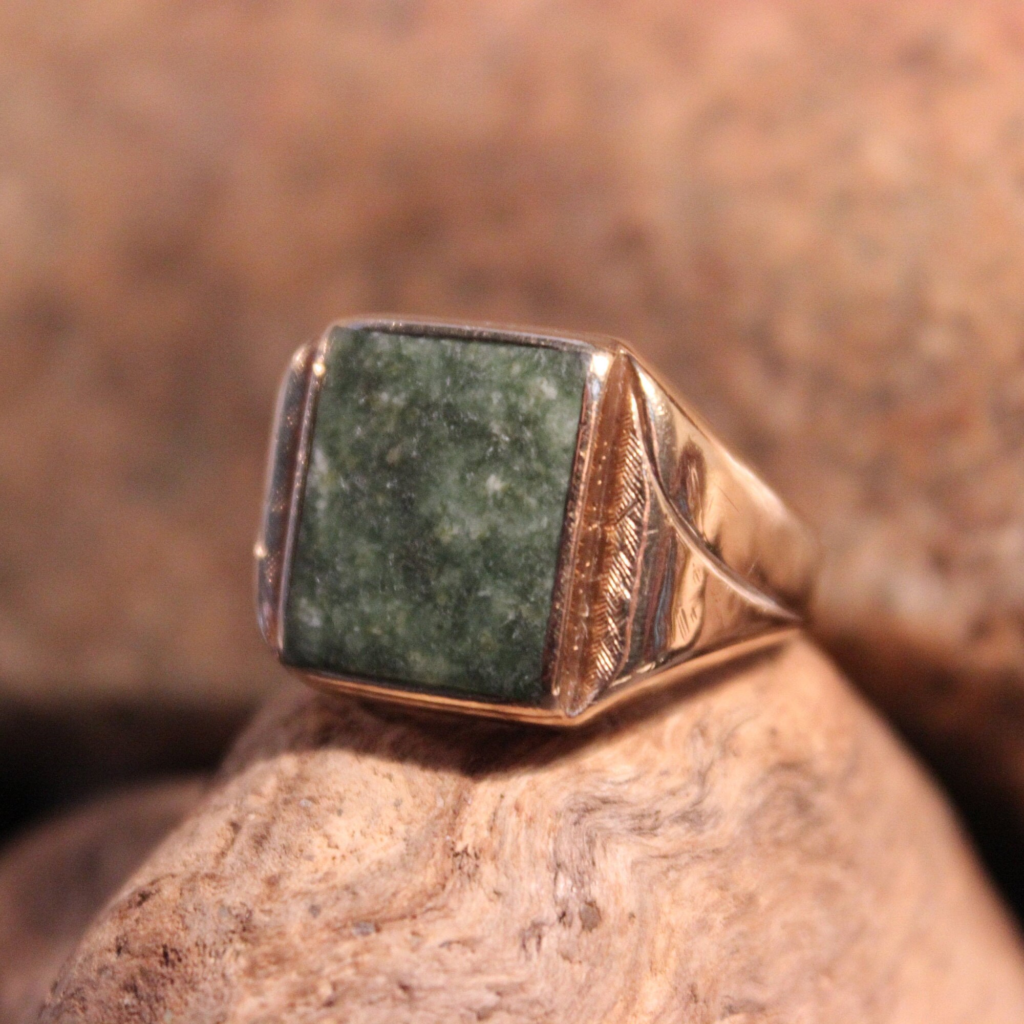 Vintage Large Mens Onyx Gold Ring Green Onyx Ring 10K Gold Mens Ring 6.