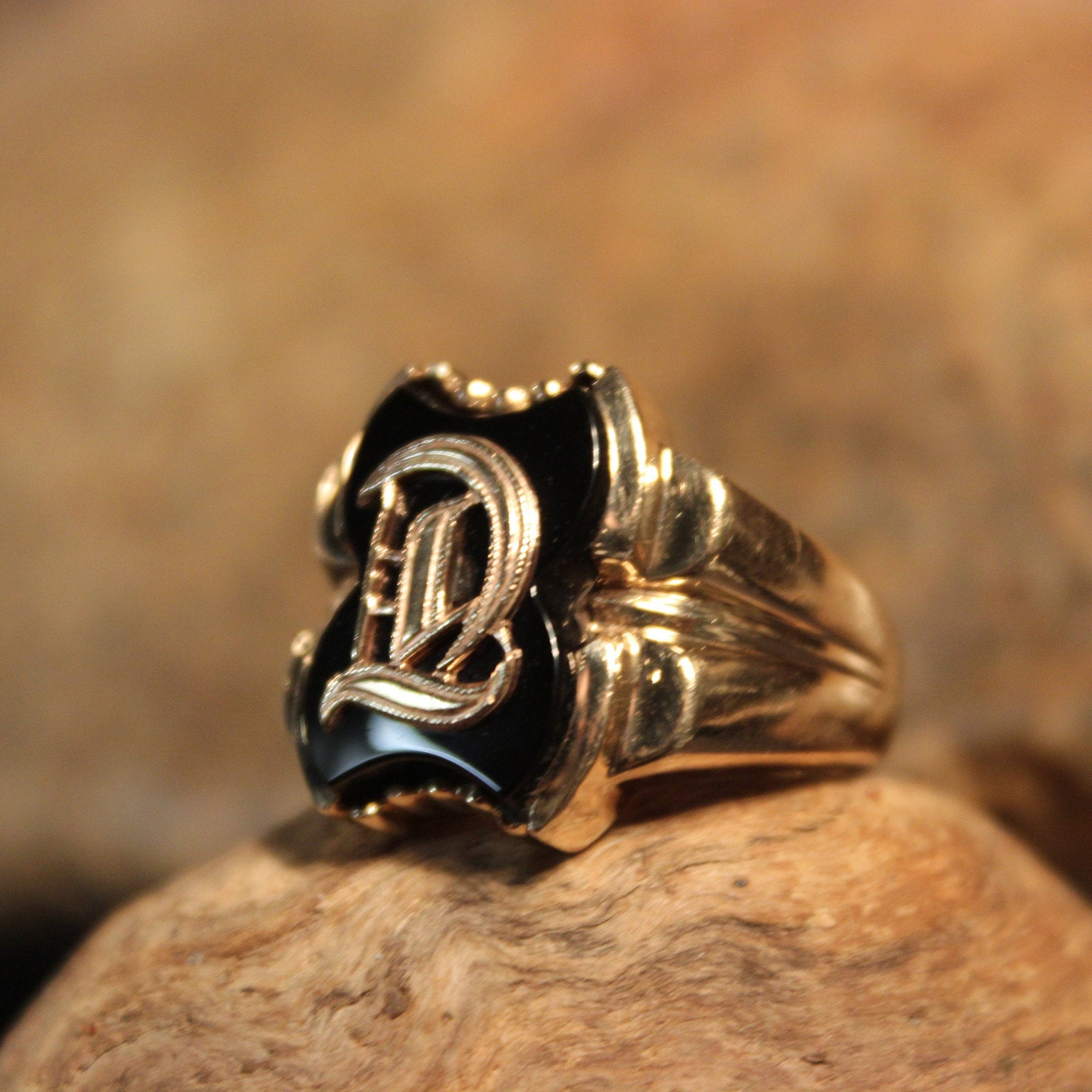 Mens Vintage Ring Mens 10K Solid Yellow Gold Ring 7.5 Grams Size
