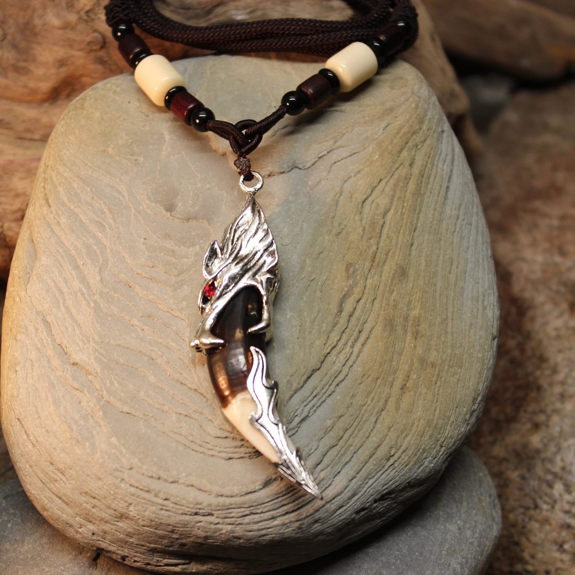 Obsidian Beaded Wolf Tooth Necklace | GENASTO