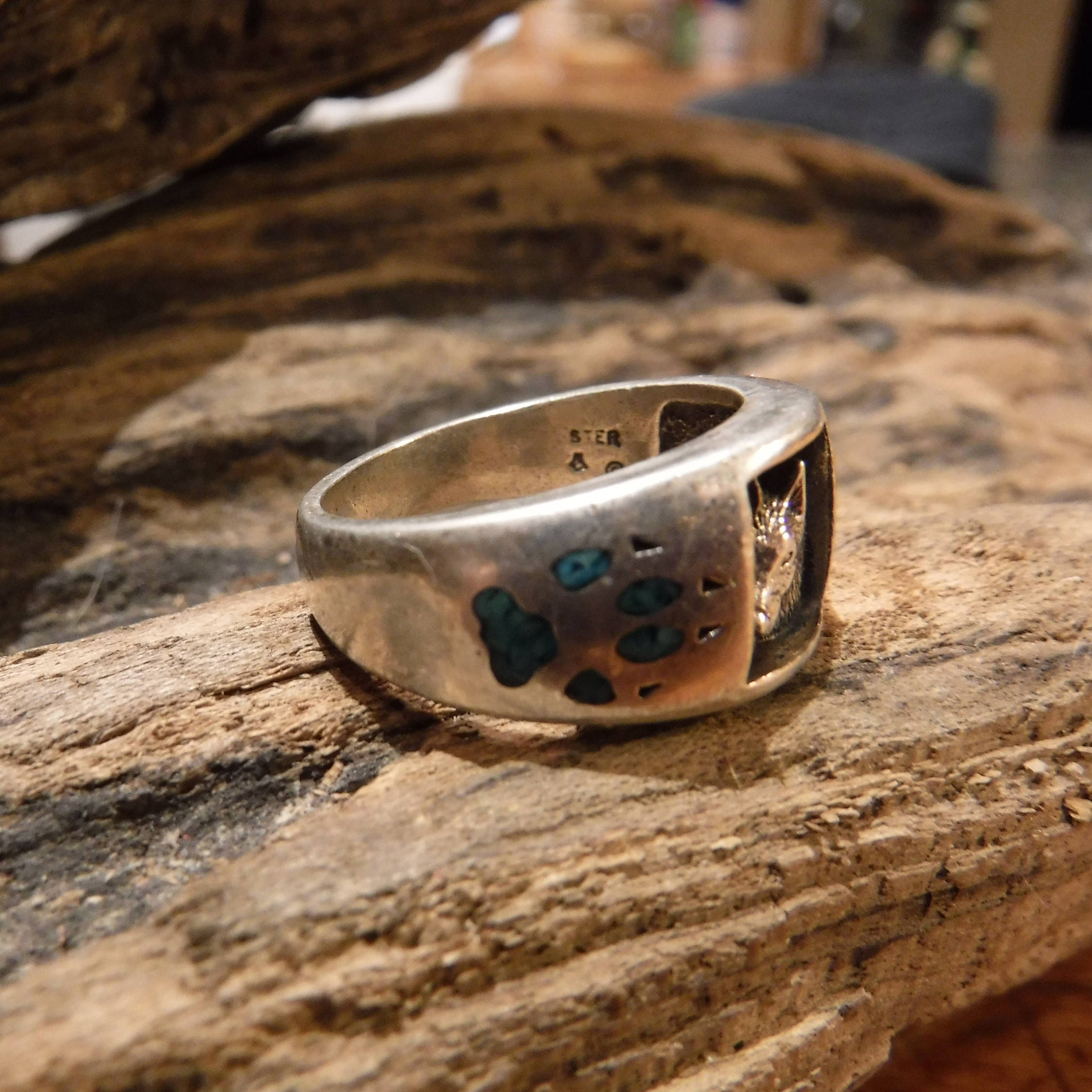 Vintage Sterling Mens Ring Wolf Ring Navajo Native American Signed