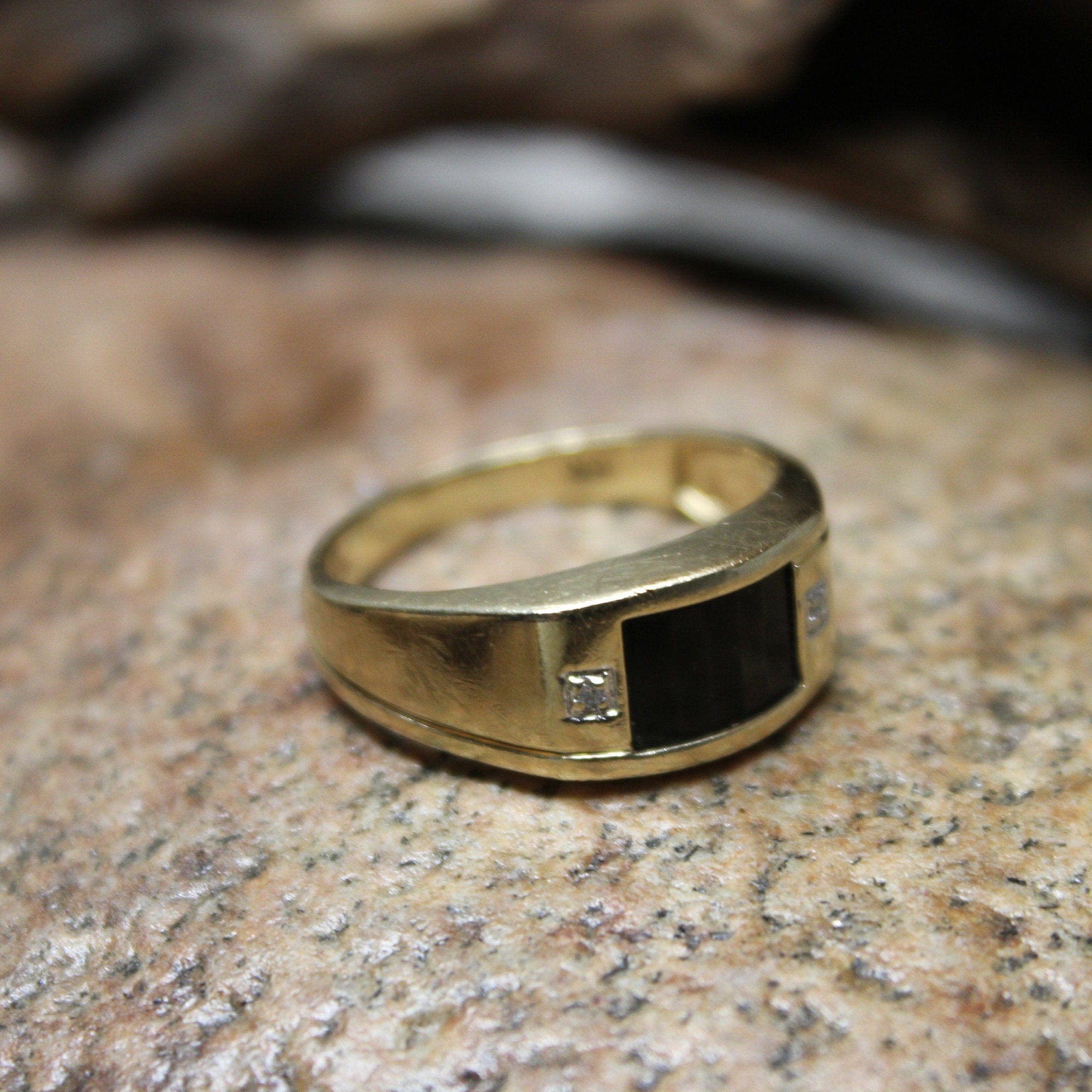 Vintage Men's 14K Gold Onyx, Goldstone & Diamond Ring – Acanthus