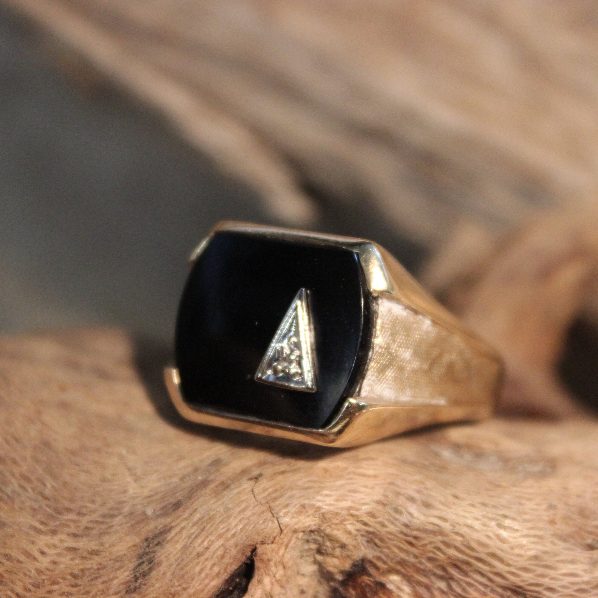 1970 S Vintage Mens Diamond Ring Diamond Onyx Ring 10k Solid Gold Mens Ring 8 1 Grams Size 11 5 Vintage Diamond Ring Mens 10k Signet Ring 1970 S Vintage Mens Diamond Ring Diamond Onyx Ring 10k Solid Gold Mens Ring 8 1 Grams Size 11 5 Vintage Diamond Ring Mens 10k Signet Ring
