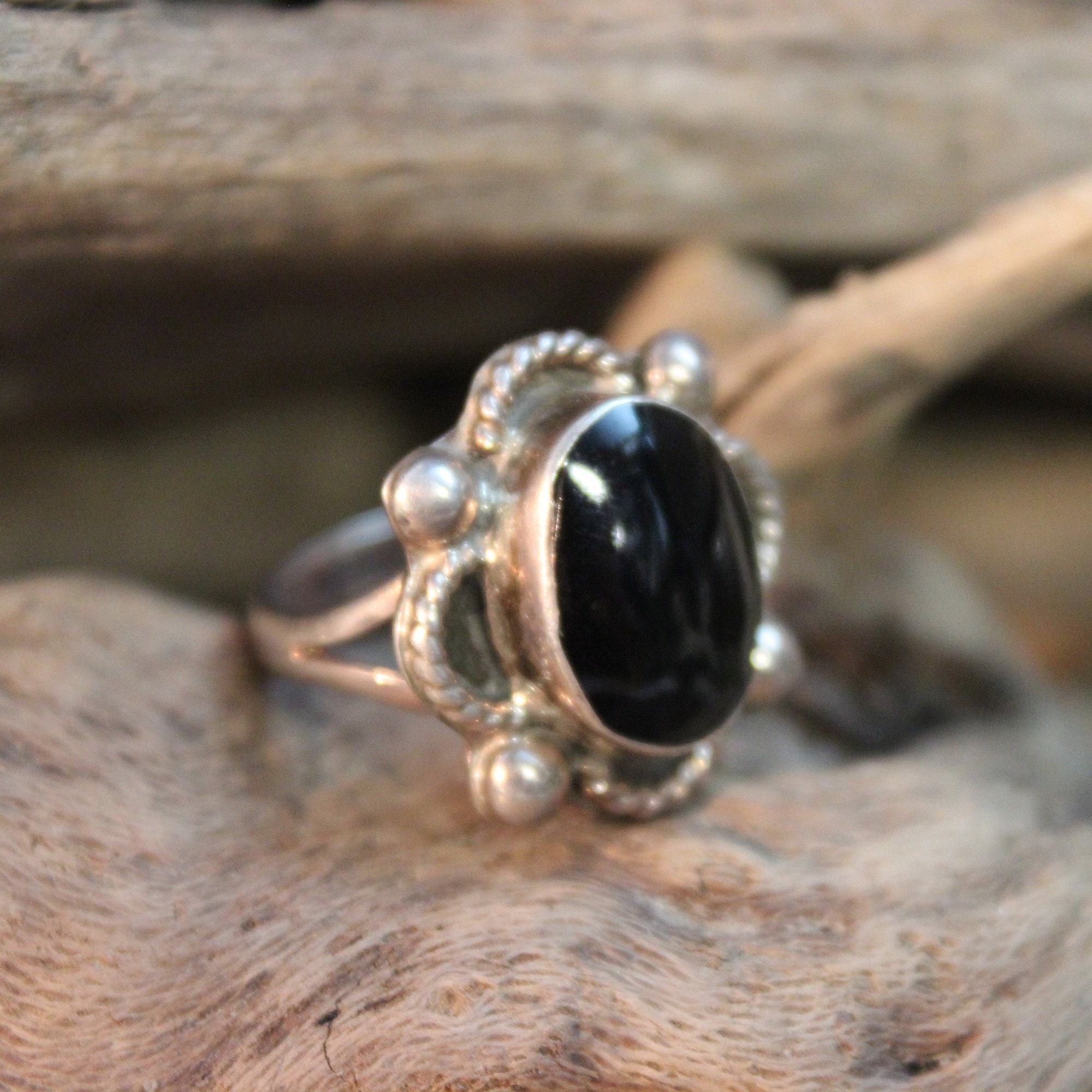 thumbnail image 2 of AVECON 925 Sterling Silver Black Onyx Ring Vintage 2 of 13