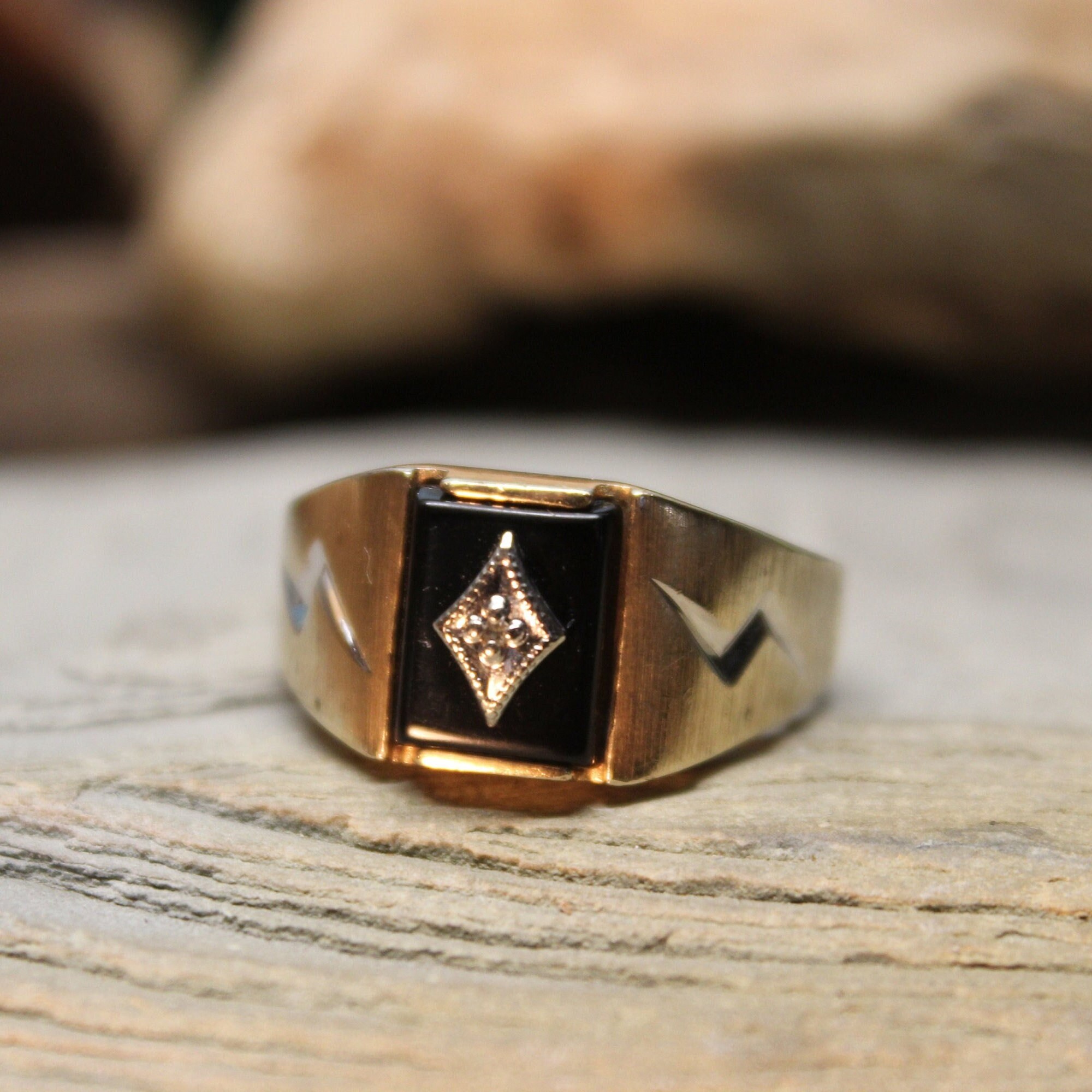 10k onyx ring online